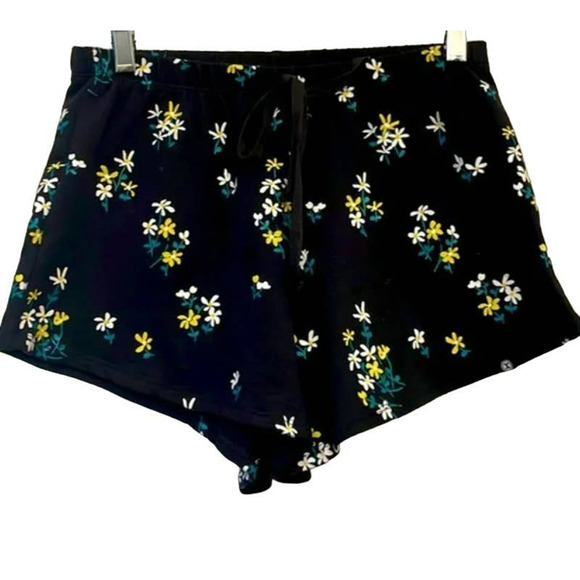 Circle X Girls Elastic Waist Pull On Shorts XL Extra Large Black w/Daisies NWT - Picture 1 of 6